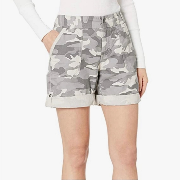 Carhartt Pants - Carhartt relaxed fit gray camo shorts adjustable inseam button sides size 4